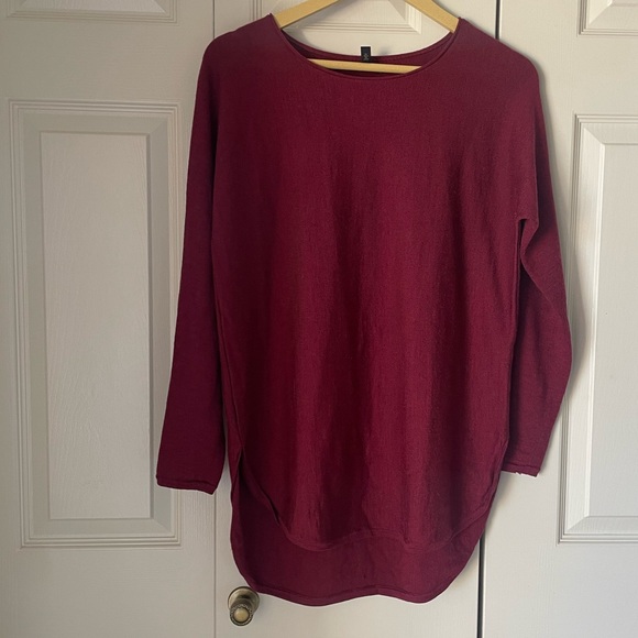 Eileen Fisher Sweaters - Eileen Fisher | Merino Wool Scoop Neck Sweater. Italian Yarn. Burgundy. Small